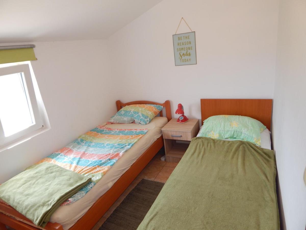 Apartmani 宁 外观 照片